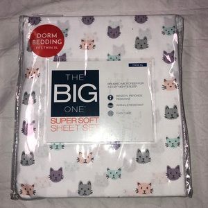 NWT Twin XL sheet set